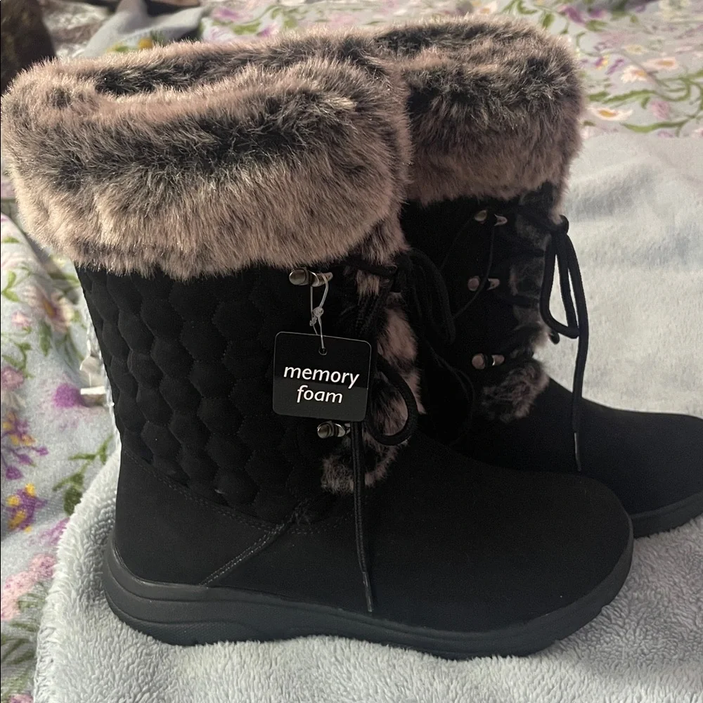 NWT Liz Claiborne Women’s Winter Boots Size7